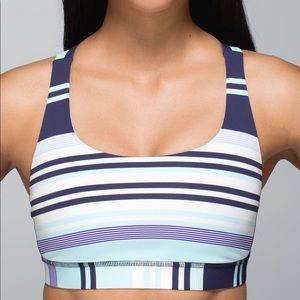 Lululemon sports bra
